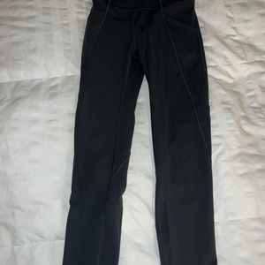 Lululemon Wunder- Under training leggings with pockets. Color: Grey. Size- 2